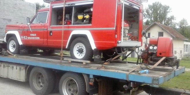 Općinska vatrogasna jedinica Ključ dobila dva interventna vozila