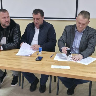 Potpisan ugovor za treću fazu vodovoda prema višim zonama u MZ Krasulje podrškom Ministarstva za građenje, prostorno uređenje i zaštitu okoliša USK osigurano 115 000,00 KM